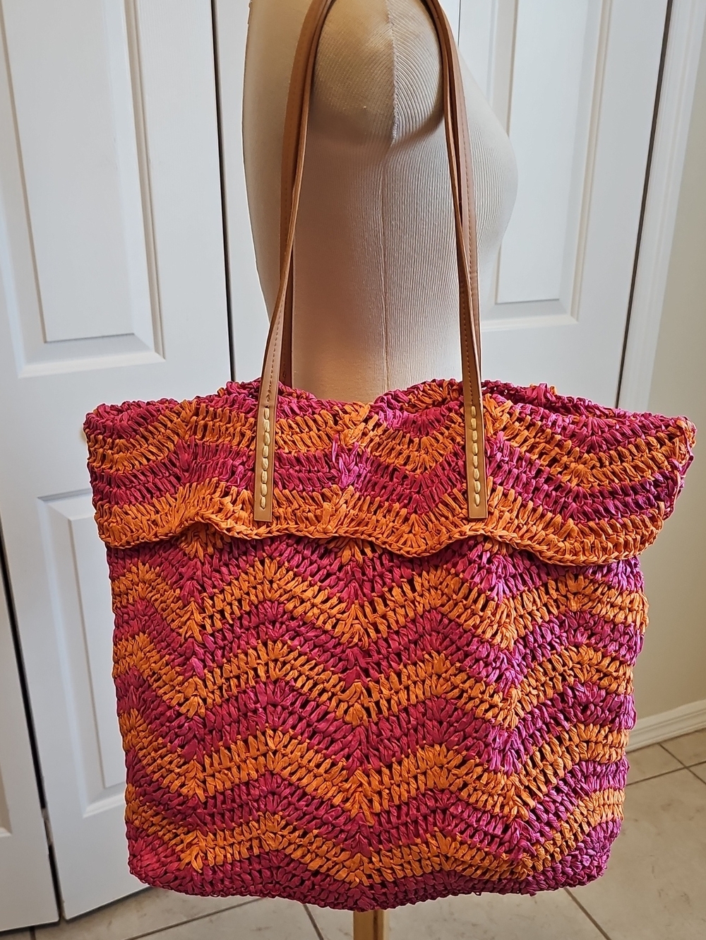 Shiraleah Chevron Straw Tote Womens Size‎ L Pink Orange Beach Raffia Bag